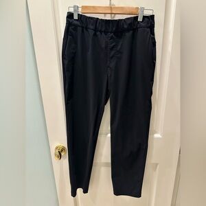 Vuori Black Elastic-Waist Athletic Chinos style Pants slightly cropped, size S